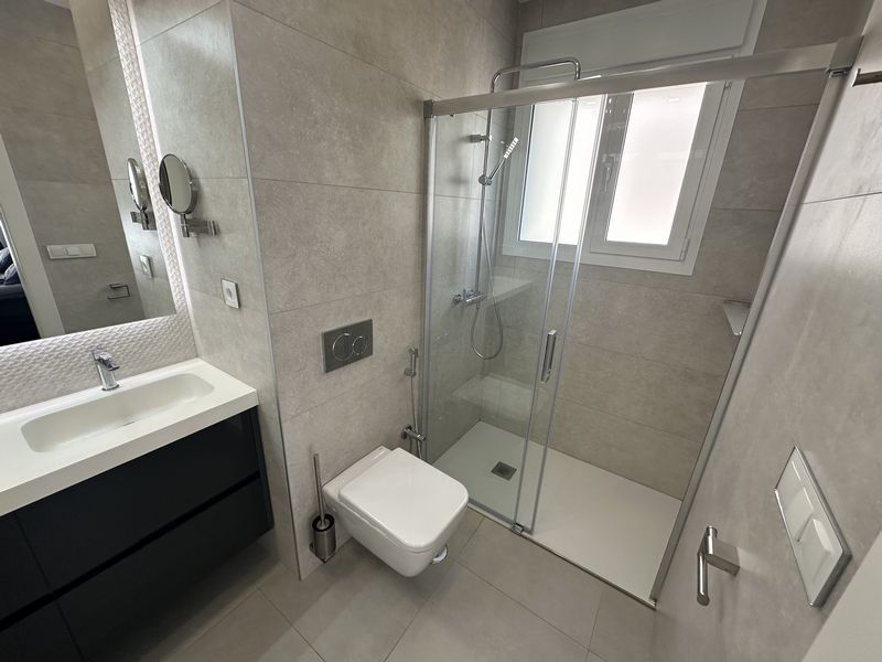 Badrumsrenovering-torrevieja-villasmarinas-duschplatta.JPG