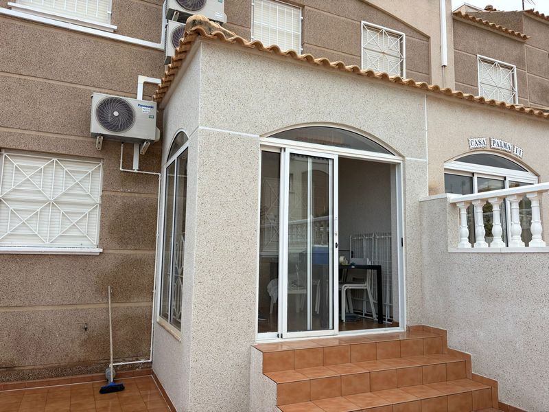 Fasad-marmorkross-putsning-altosdelabahia-torrevieja-costablanca-fastighet-renovering.jpeg