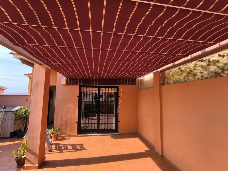 Soltak-pergola-markis-altosdelsol-torrevieja-costablanca-fastighet.jpg