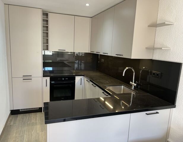 kök-renovering-granit-milpalmeras-costablanca-fastighet.JPG